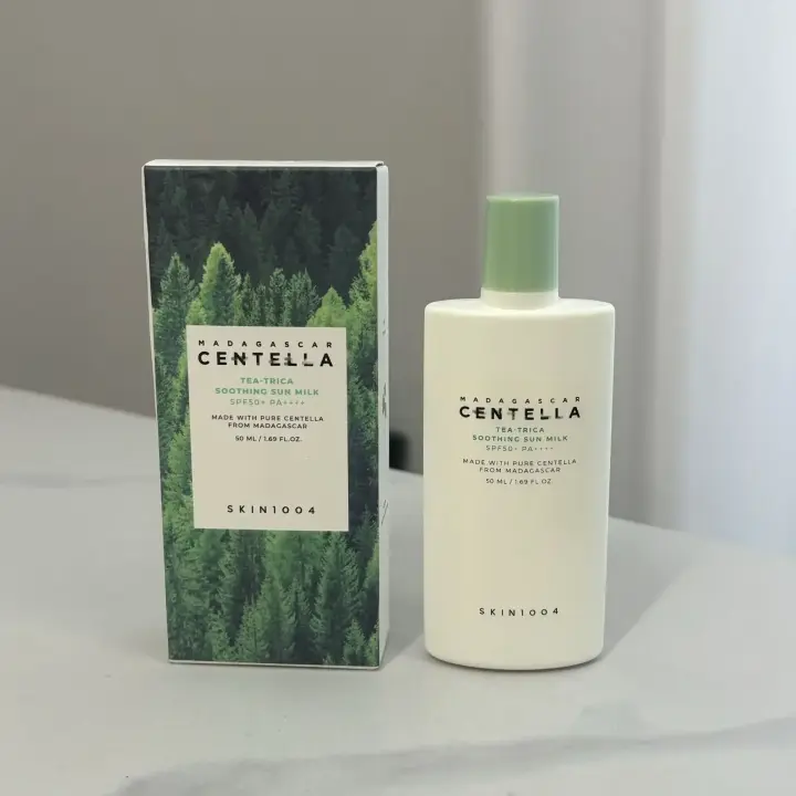 SKIN1004 Skin Care Angel Protector solar Centella Asakusa Air Protector solar físico 50ml - 1