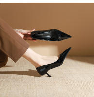 Zapatos de tacón de aguja puntiagudos de charol versátiles clásicos - details 9