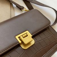 Bolso de Mano de Estilo Francés con Abrigo de Cocodrilo Color Marrón Ligero, Cierre de Hebilla, Liner de Poliéster, Pintado de Borde, Monedero Cuadrado de Moda Pequeño - details 5