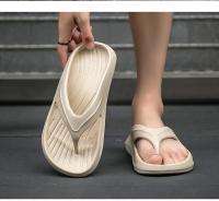 Chanclas zapatos de hombre de suela gruesa pisando mierda sintiendo pellizco en la playa zapatillas marea - details 15