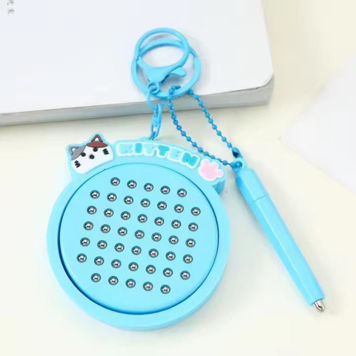 Llavero con tablero de dibujo magnético para gatito, bolsa de juguete relajante, adorno, Mini llavero divertido, almohadilla de juego de pintura con bolígrafo magnético - 1