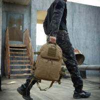 Mochila de viaje grande para hombres bolsa de deportes al aire libre resistente al agua para computadora con diseño de mochila militar ideal para escalada y acampar - details 5