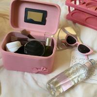 Bolsa de maquillaje de cuero PU con lazo rosa, caja de almacenamiento de productos para el cuidado de la piel con mango de aleación portátil, estuche de maquillaje de mano impermeable de gran capacidad - details 6