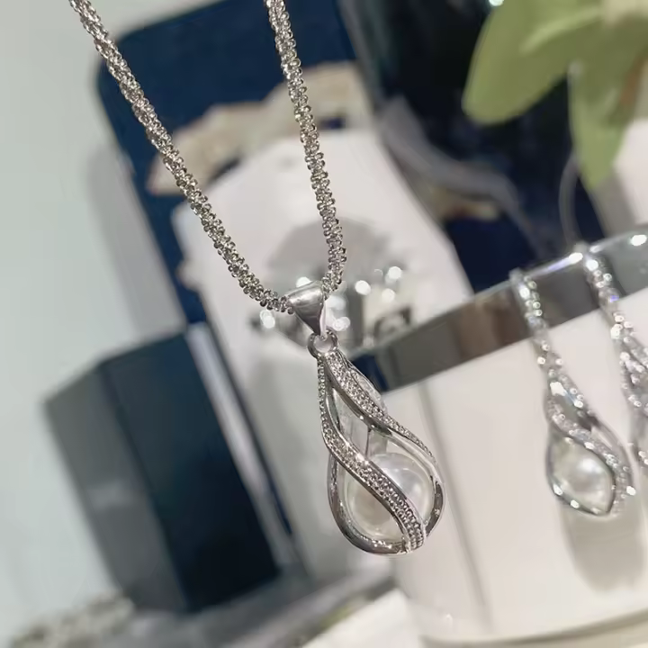 Conjunto de Pendientes de Perla de Concha Natural Moda de Nicho para Prisioneros Europeos y Americanos Hecho en China - 1
