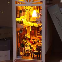Estante de madera para libros, miniatura de casa de bosque con luciérnagas, casa de muñecas con animales, sujetalibros, juguete para adultos y niños, regalo. - details 4