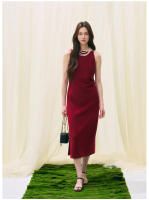 Vestido Largo de Verano Shengdu Elegante Corte de Diagonal Rojo, Pliegues y Estilo Socialité Francés de Alta Gama - details 5