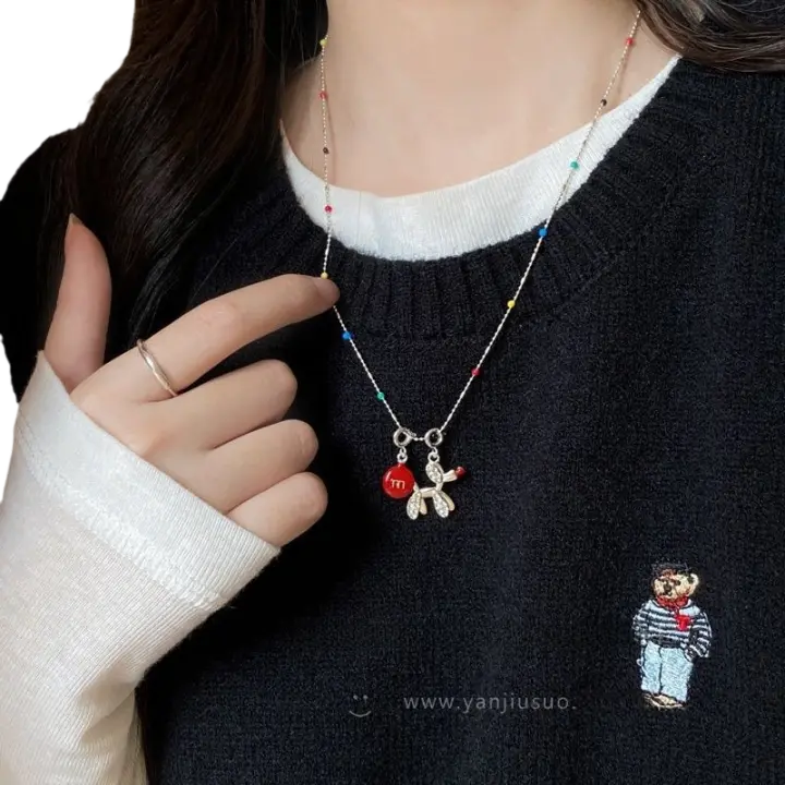 Colgante de Perro Globo Rojo M Bean Accesorio de Cadena de Sudadera de Alta Gama para Mujeres - 1
