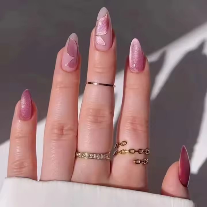 Uñas de Almendra en Forma de Gato Diseño de Ojo de Gato en Punta de Flor Púrpura Elegante para Mujeres y Niñas - 1