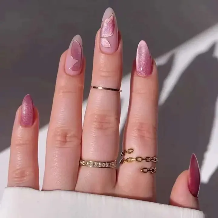 Uñas de Almendra en Forma de Gato Diseño de Ojo de Gato en Punta de Flor Púrpura Elegante para Mujeres y Niñas - 1