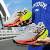 Zapatillas de correr para hombre Ligeras, transpirables, antideslizantes, resistentes al desgaste, suaves para gimnasio y maratón - details 3