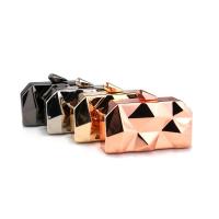 Textura metálica cubo de agua paquete de banquetes de bodas de moda femenina bolso de bodas vestido de celebridades bolso de bolsos pequeños - details 2