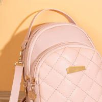Mochila pequeña ovalada de PU para mujer, bolso con correa ajustable para uso diario - details 2