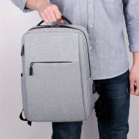 Una mochila de viaje grande con mucho espacio de almacenamiento, ideal para desplazamientos, escuela, trabajo y salidas. - details 5