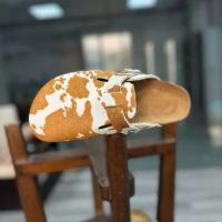 Zapatillas de suela gruesa de cuero de crin de moda con mula plana de diseñador al aire libre unisex con logotipo de alta calidad - details 1