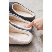 Zapatillas de casa cálidas de invierno antideslizantes con espuma viscoelástica, unisex para adultos - details 1
