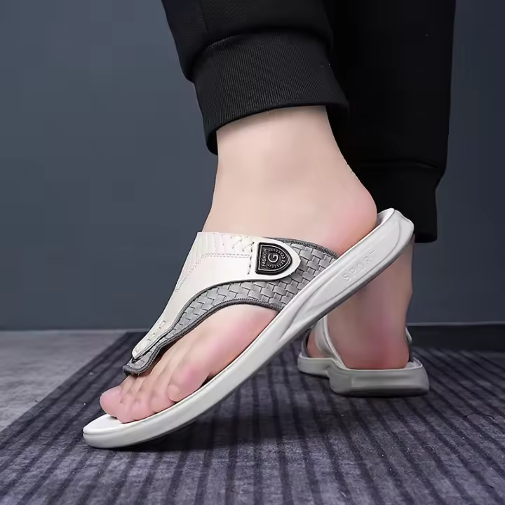 Sandalias de hombre 2025 verano nuevas casuales zapatos de playa suaves con suela antideslizante sandalias zapatillas de talla grande - 1