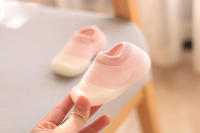 Calcetines de bebé a juego de colores para niños, zapatos bonitos para niños, muñeca de suela suave, zapatillas de piso para niños, bebés, niñas, primeros caminantes - details 15