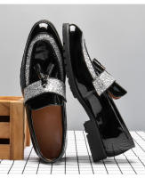 Nuevos zapatos de cuero puntiagudos tendencia de los hombres lentejuelas mocasines con flecos británicos - details 7