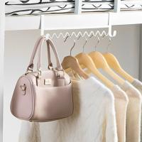 Colgador estable para puerta trasera de baño, sin taladro, antiarañazos, sin óxido, gancho para colgar toallas, batas, bolsas - details 1