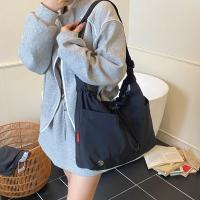 Bolso tipo cubo plisado de estilo coreano, bolso de gran capacidad, bolso de hombro de nailon, bolso cruzado de tela impermeable de Color sólido - details 9