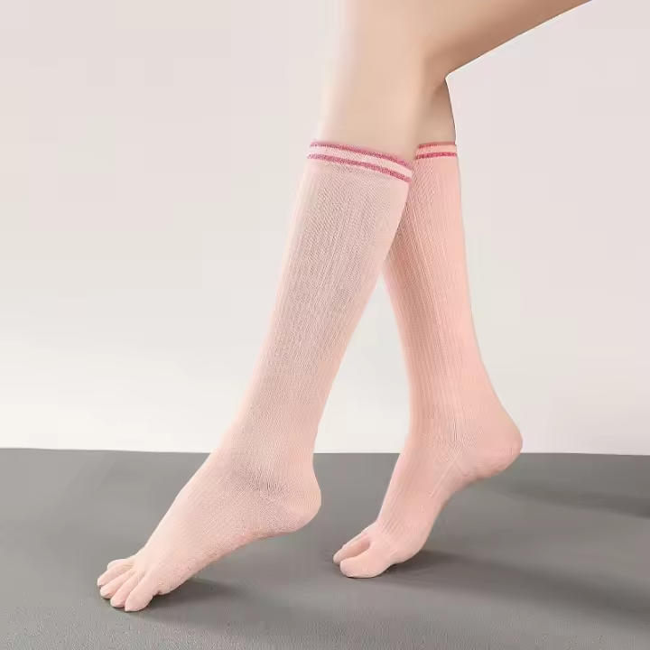 Medias de Yoga Antideslizantes para Mujer y Niña Medias Deportivas para Ballet, Zapatillas de Baile, Esterilla de Acupresión - 1