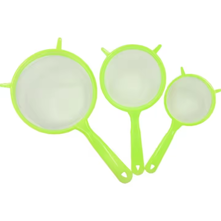 Tamiz de comida con diseño de agujero colgante, colador de cuchara de malla ligera caliente, filtro duradero rojo y verde para el hogar y la cocina - 1