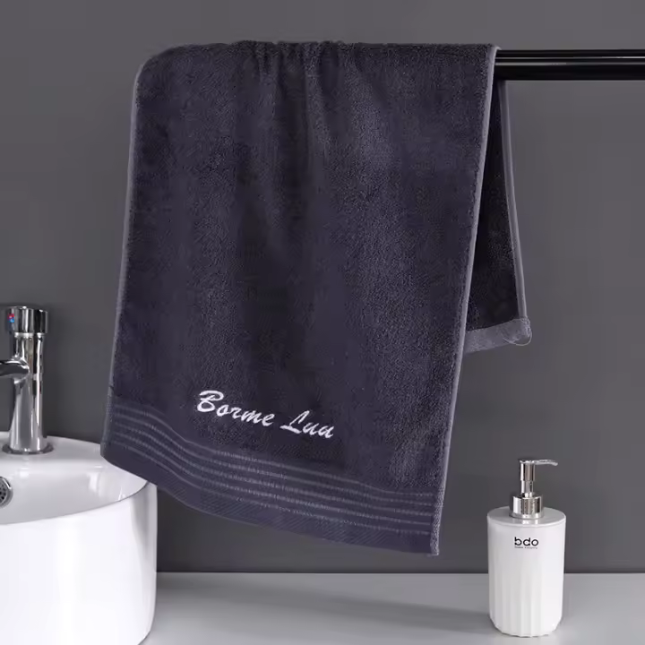 Paquete de toallas de bambú para baño, juego de toallas de baño con letras bordadas, mano, cara y pelo, Color blanco - 1