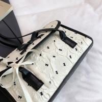 Bolso informal francés con forma de palo francés, bolso de hombro con lazo dulce, Y2K, bolso para axila de gran capacidad, trabajo - details 0