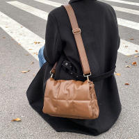 Bolso de hombro acolchado a cuadros, bolso de diseñador para mujer, bolsos de compras cruzados con solapa de cuero PU, invierno - details 4