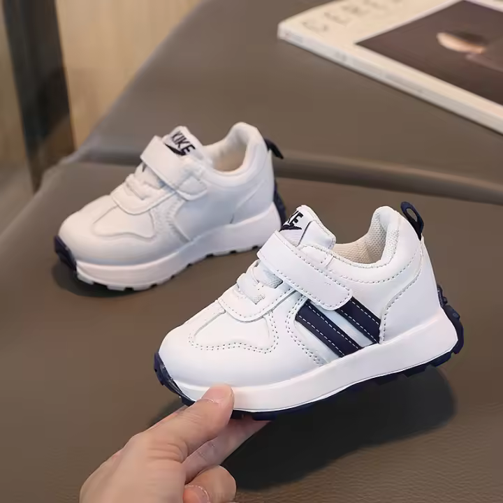 2025 primavera nuevos compañeros de clase niños zapatos deportivos niños zapatos de bebé pequeños zapatos blancos niñas zapatos casuales para correr - 1