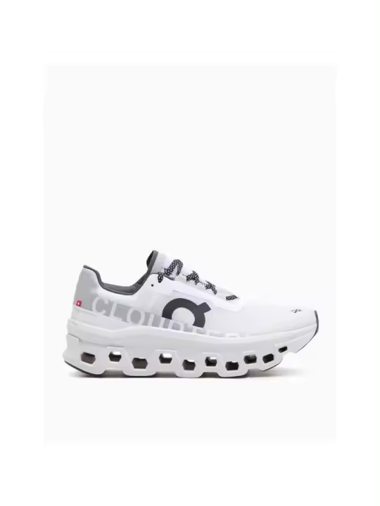 EN MUJER CLOUDMONSTER TODO BLANCO - 1