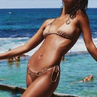 Traje de baño dividido de la correa del color sólido de las mujeres del diamante artificial de los nuevos accesorios del metal atractivo del bikini del día de fiesta - details 30