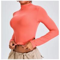 Top de entrenamiento de manga larga para mujer, diseño con orificio para el pulgar, Top de cuello alto con corte deportivo ajustado - details 7