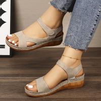 Sandalias de Verano Blancas Casuales Ajustables con Correa de Gancho y Bucle, Tacón de Cuña Grueso, Cubierta PU, Perfectas para Salidas, Compras, Paseos de Playa - details 8