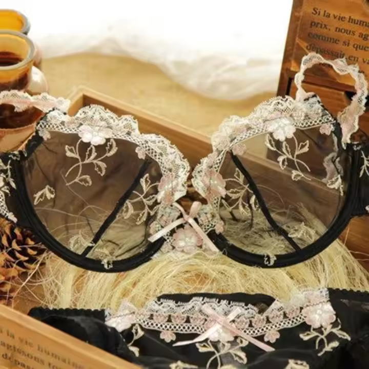 Exquisito conjunto de lencería de encaje transparente ultrafino rosa loto con bordado para mujer - 1