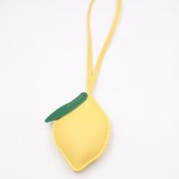 Precioso llavero de cuero PU con forma de limón, colgador de cuero PU con dibujos de frutas, llavero de coche, colgante de bolso de moda para mujer - details 4