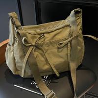 Bolso de hombro de nailon de gran capacidad para mujer - Estilo vintage, color sólido con detalle de lazo, correa ajustable, múltiples bolsillos con cremallera, bolso cruzado duradero y versátil - details 1