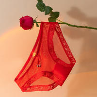 Braguitas de encaje rojo de malla, sensación desnuda femenina, sin costuras, de cintura baja, de algodón, entrepierna transpirable. - details 2