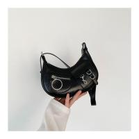 Bolso de mensajero de textura premium de verano para mujer 2024 nuevo bolso de bajo de nicho plateado de moda bolso de locomotora punk de hombro - details 2