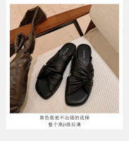 Zapatillas de las mujeres de verano pliegues retorcido fondo plano exterior desgaste sandalias versátil cabeza cuadrada nube media arrastre - details 10