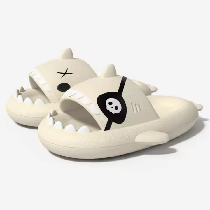 Pantuflas de tiburón EVA de suela gruesa y suela gruesa con sensación de pisada de mierda para parejas que viven en interiores en verano, divertidas sandalias de tiburón pirata para usar al aire libre. - 1