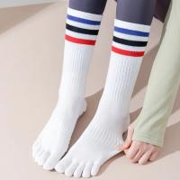 Calcetines de Yoga con cinco dedos divididos para mujer, medias profesionales de Pilates, de algodón, antideslizantes, de tubo medio, para interiores, baile, Fitness y deportes - details 11