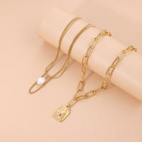 Collar con colgante de cabeza de nadie con relieve geométrico para mujer, cadena de hueso de serpiente con perlas multicapa, decoración - details 5