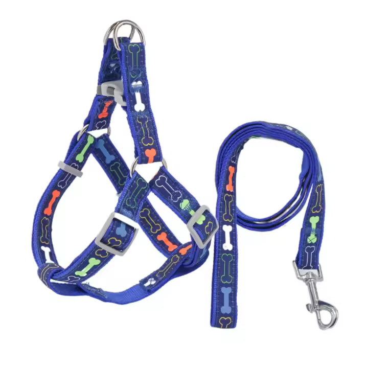 Arnés tipo chaleco para perro de hueso colorido ajustable, antirotura con cuerda, arnés de pecho para perro, chaleco de tracción para perro resistente al desgaste de poliéster - 1