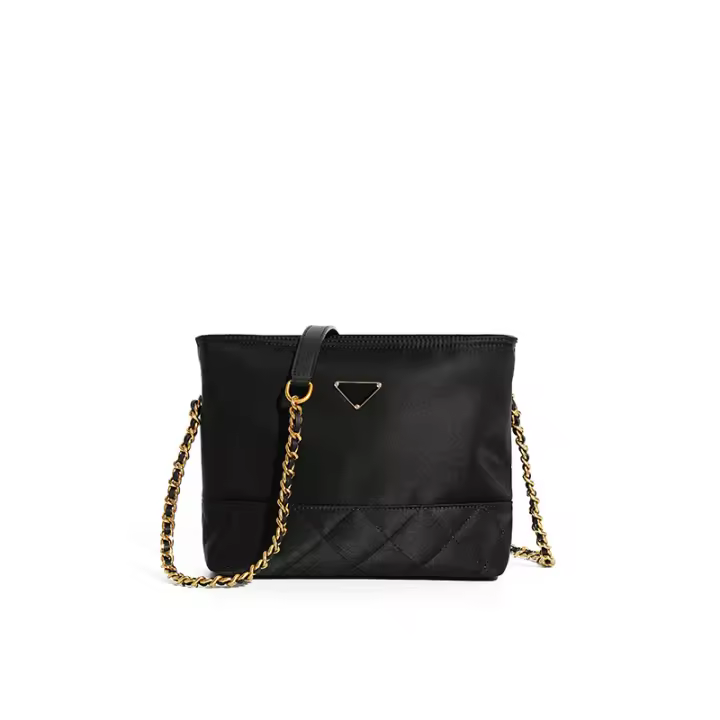 Bolso de cadena de rombo negro, bolso cuadrado pequeño y versátil, bolso de hombro premium portátil, nuevo modelo de mensajero de gran capacidad. - 1