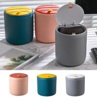 Cubo de basura de plástico tipo prensa, papelera portátil antiolor con tapa, Color de contraste, Mini cesta de basura de escritorio/sobremesa - details 6