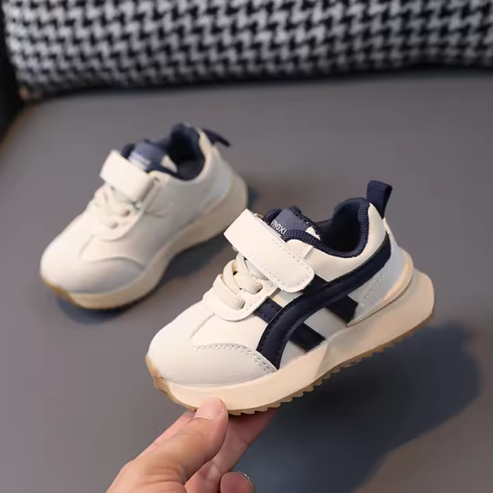 Nuevas zapatillas deportivas para niñas, zapatos de cuero para correr, zapatos para bebés y niños pequeños - 1