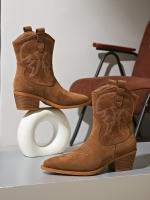 Nuevas botas cortas retro británicas delgadas con boca en V y tacón grueso de gamuza para mujer corta - details 17