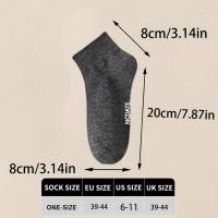 5 pares de calcetines cortos para hombre, calcetines transpirables y cómodos, estilo simple, calcetines deportivos de moda para fitness al aire libre, baloncesto y running. - details 6