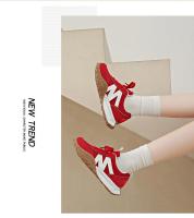 Zapatillas deportivas antideslizantes para niñas, zapatillas deportivas de golf para atletas, zapatillas deportivas para correr y caminar en rojo y marrón - details 6